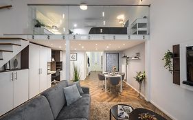 Riverside Suite