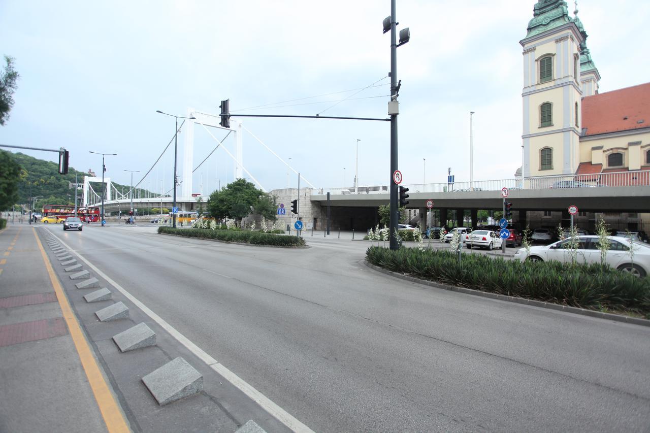 Riverside Suite Budapest Exterior foto